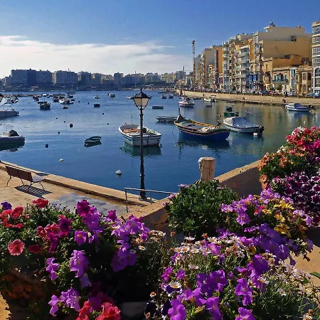 Гостевой дом Casa Leon Malta Сент Джулианс