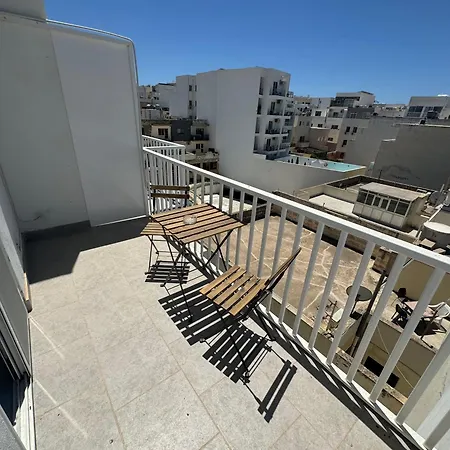 Casa Leon Malta San Giuliano