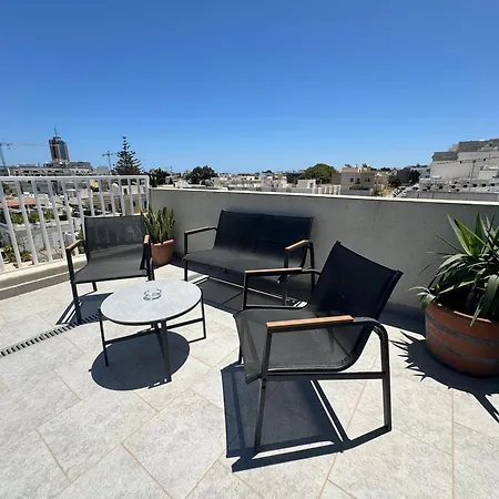 Casa Leon Malta *