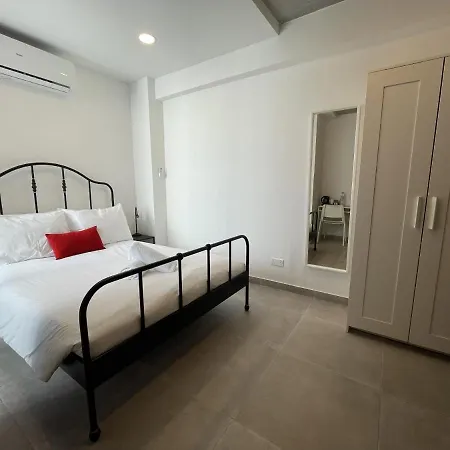 Casa Leon Malta *