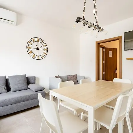 Casa Leon Malta Vendégház San Ġiljan